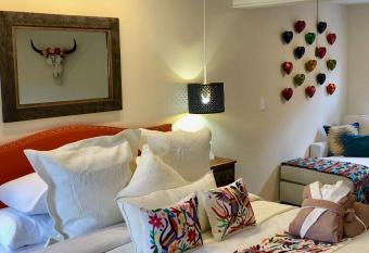 Casa Culinaria o The Gourmet Inn has Balcony rooms