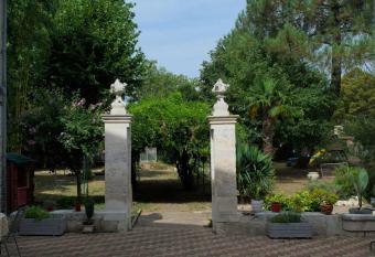Logis de Fornel has Balcony rooms