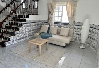 Braithgate Cosy has Balcony rooms