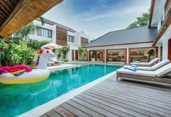 Vienna Villas has Balcony rooms