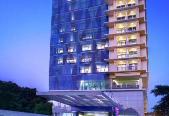 Quest Hotel Darmo - Surabaya by ASTON allows 18 year olds to book a room