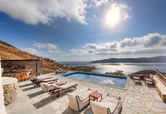 Villas Kappas has Balcony rooms