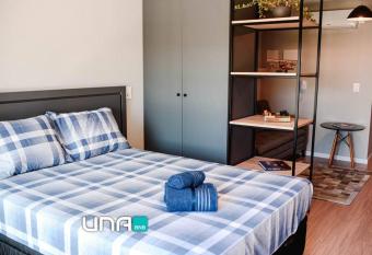 Belo loft no Parque Una com vaga de garagem allows 18 year olds to book a room