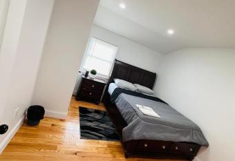 Relaxing room near jfk has Balcony rooms