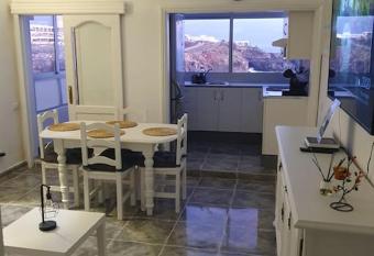 Fant  stico apartamento ! has Balcony rooms