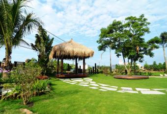 Full Sweet Inn has Balcony rooms