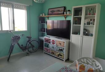 Casa JRM  Ribeira Sacra  allows 18 year olds to book a room