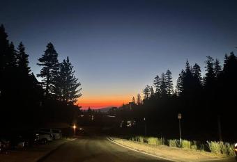 Heavenly Olympic House. Ski in Ski out Luxury has rooms with a private hot tub