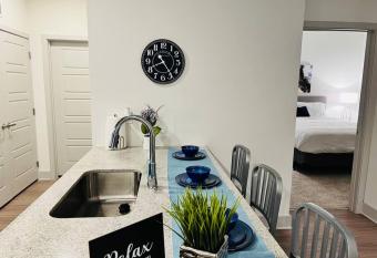 Remote Worker 1 BD/1BA Private Conference Room has Balcony rooms