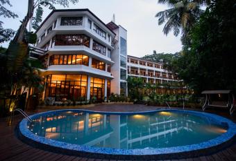 Silver Sand Sentinel has Balcony rooms