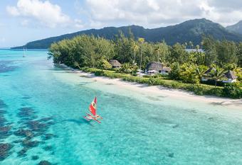 Fare Keanui has Balcony rooms