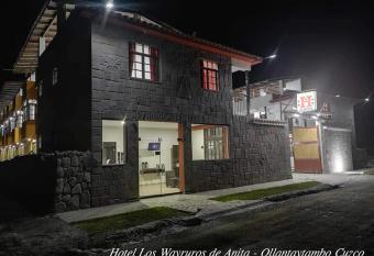 Los Wayruros de Anita has Balcony rooms