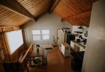 Cozy getaway cabin tucked near Arrowbear Lake has Balcony rooms