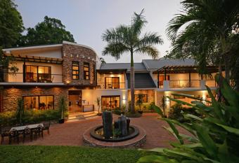 Bellagio Hills Hotel and Restaurant has Balcony rooms