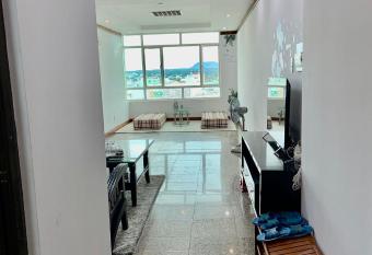 CITY VIEW HOUSE allows 18 year olds to book a room