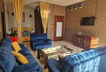 WILLA VASCO ADMIRA   has Balcony rooms