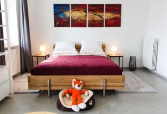 Dimora Relax has Balcony rooms