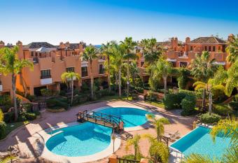 Las Salinas 21- Townhouse 100 m from the beach has rooms with a private hot tub