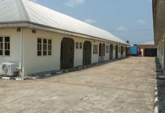 Room in Lodge - Vision Serviced Apartments has rooms with a private hot tub