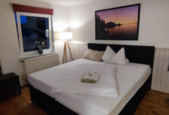 Zum Fuchsbau - Sch  neiche bei Berlin has Balcony rooms