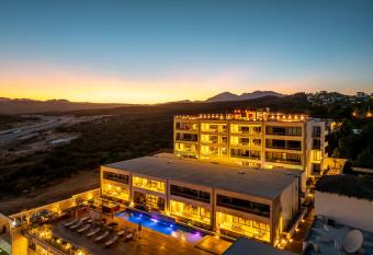 Marella Cabo allows 18 year olds to book a room
