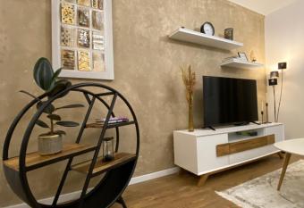 Mountain View Apartment has Balcony rooms