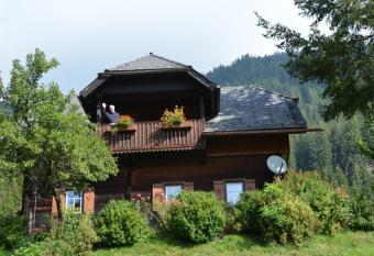 Villa Waldfriede has Balcony rooms