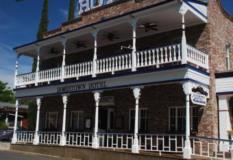 Jamestown Hotel has Balcony rooms