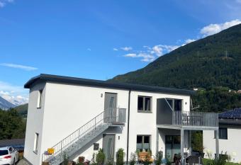 Berggl  ck has Balcony rooms