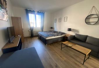   ern   r    e - Apartm  n 4 has Balcony rooms