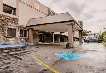 Cozy 2-Bedroom Home in Coquitlam allows 18 year olds to book a room