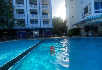 Waves and Wanderlust- Nyali has Balcony rooms