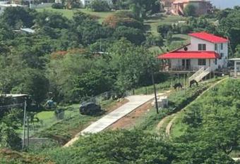 Villa 3 bdr 2 bath has Balcony rooms