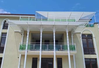 Gonadze Vineyards Hotel has Balcony rooms