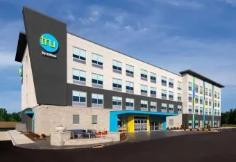 Downtown walk to Paycor Stadium allows 18 year olds to book a room