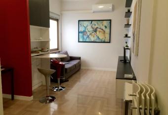 Pescara Center Apartment allows 18 year olds to book a room