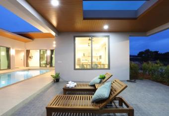       4               03                                                          allows 18 year olds to book a room