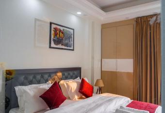 Hotel Dream Palace has Balcony rooms