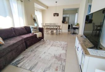 House 30mins from Airport b/w Montego Bay & Negril allows 18 year olds to book a room