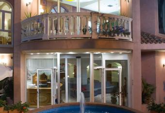 Hotel Trevi Riccione has Balcony rooms