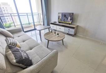 39 forest city ataraxia park seaview homestay has Balcony rooms