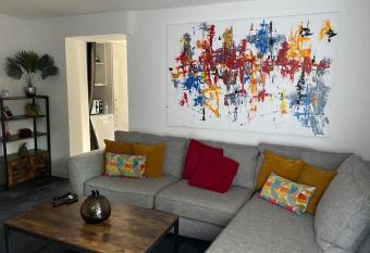 Modern 1 bed town centre apartment in Tamworth has Balcony rooms