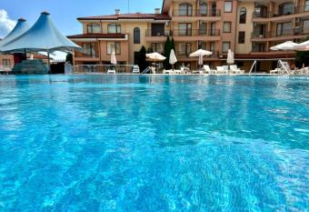 Panorama Dreams - Menada Apartments allows 18 year olds to book a room