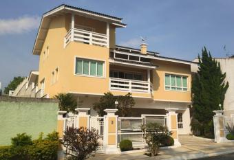 A casa Amarela has Balcony rooms