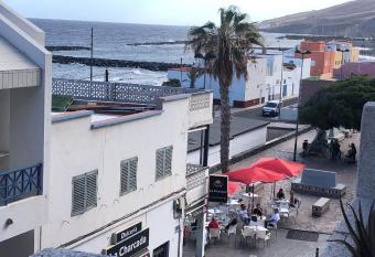 Casa Brisa del mar allows 18 year olds to book a room