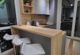 Sika Majestic Apartment allows 18 year olds to book a room