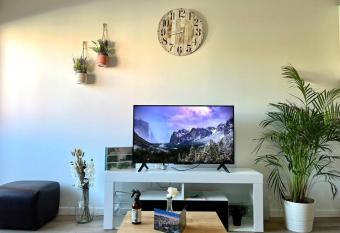 Le cocon marnais - appart 2P has Balcony rooms