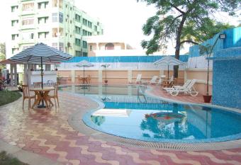 HOTEL SUN GREEN has Balcony rooms