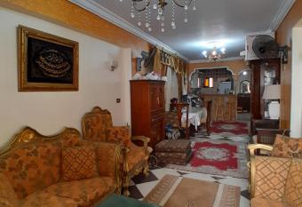 Pink Guesthouse - Girls Only - Foreign Passports Only allows 18 year olds to book a room