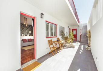 Pinheirinha Guest House has Balcony rooms